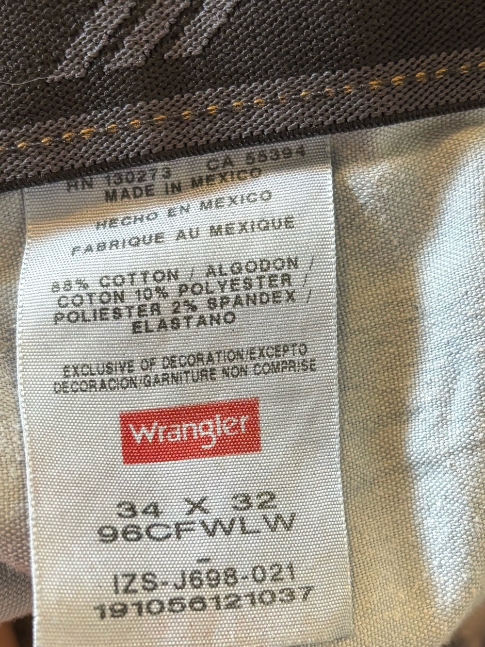 Wrangler Comfort Flex Waistband Regular Fit Jeans 34x32 Medium Wash - Picture 6 of 10